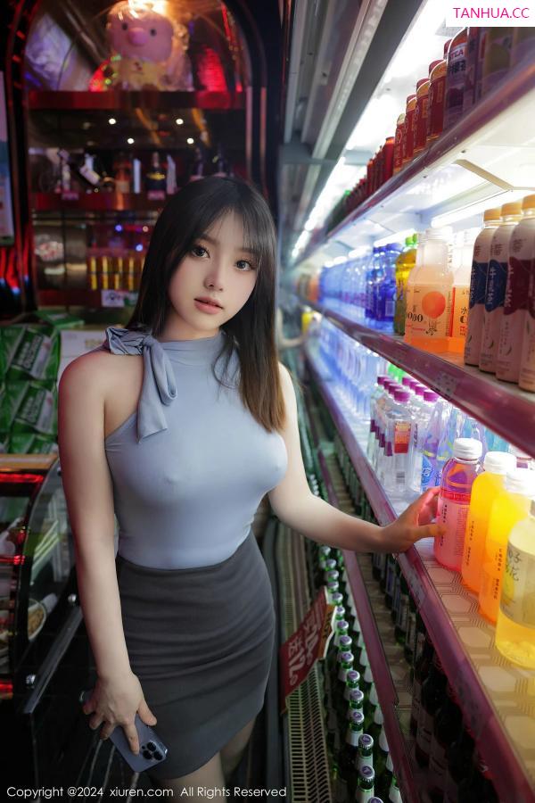 豆瓣酱  [XiuRen]高清写真图 2024.04.16 No.8402 豆瓣酱 美腿黑丝第12张图片